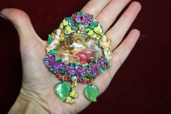 SOLD! 3506 Set Of Earrings +Victorian Hand Painted Unique Huge Brooch - Image 4
