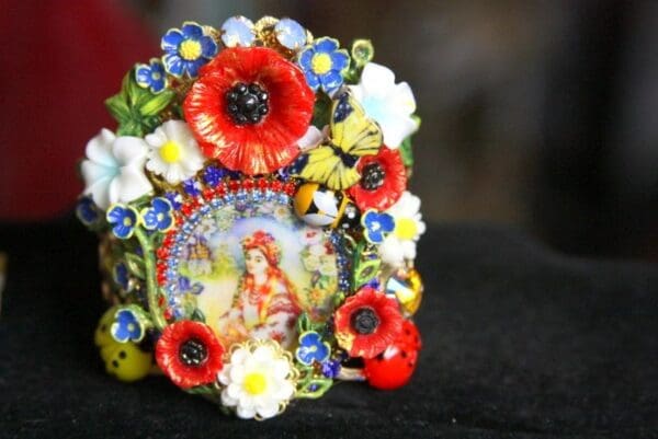 SOLD! 3535 Set Of Earrings+ Hand Painted Ukrainian Traditional Pattern Cameo Poppy Daisy Cuff Bangle - Image 9