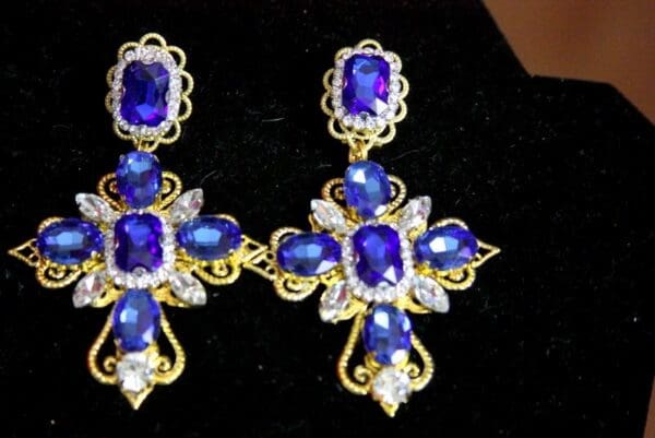 SOLD! 3538 Total Baroque Blue Crystal Cross Studs Earrings - Image 4