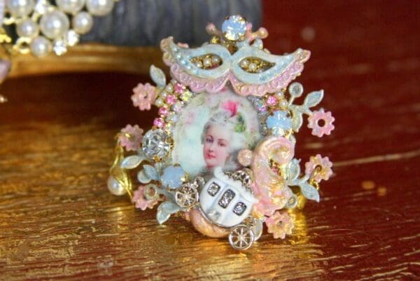SOLD! 3544 Hand Painted Marie Antoinette Adjustable Cocktail Huge Ring - Image 3