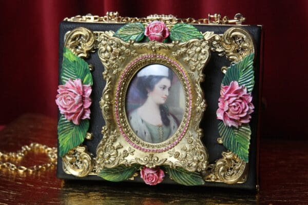 SOLD! 3586 Hand Painted Victorian Cameo Frame Roses Vintage Style Handbag Trunk - Image 4