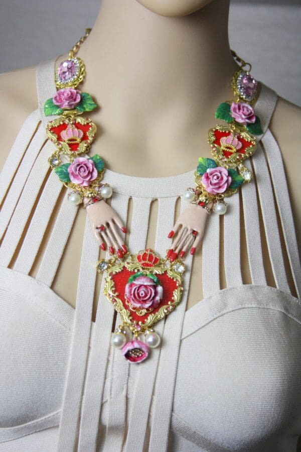 SOLD! 3585 Set Of Hand Painted Roses Hands Red Pearl Necklace+ Earrings - Image 2