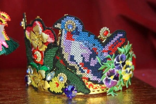 SOLD! 3627 Set Of Earrings + Unusual Baroque Birds Flower Applique Crystal Headband - Image 9