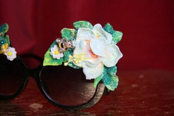 SOLD! 3652 Art Nouveau Embellished Pearl Enamel Crystal Frog Unusual Sunglasses - Image 4