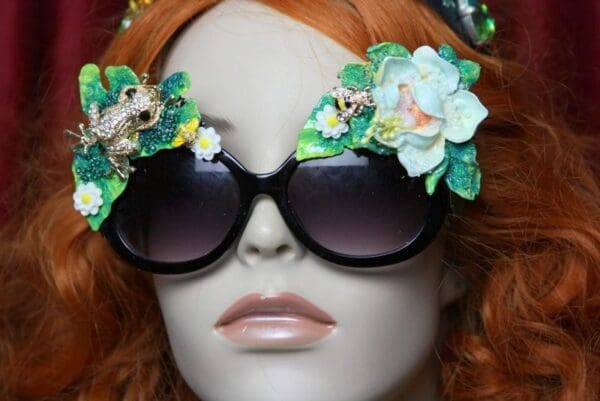 SOLD! 3652 Art Nouveau Embellished Pearl Enamel Crystal Frog Unusual Sunglasses - Image 9