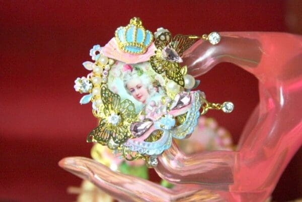 SOLD! 3665 Hand Painted Marie Antoinette Butterfly Adjustable Cocktail Huge Ring - Image 6