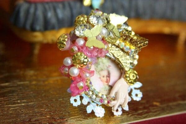 SOLD! 3672 Hand Painted Young Marie Antoinette Butterfly Adjustable Cocktail Huge Ring - Image 10