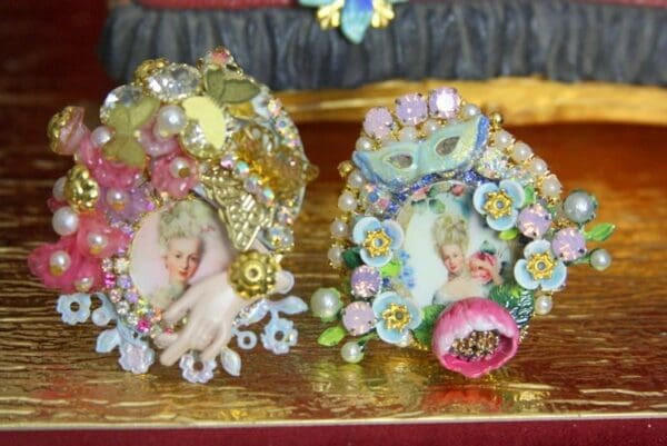 SOLD! 3672 Hand Painted Young Marie Antoinette Butterfly Adjustable Cocktail Huge Ring - Image 5