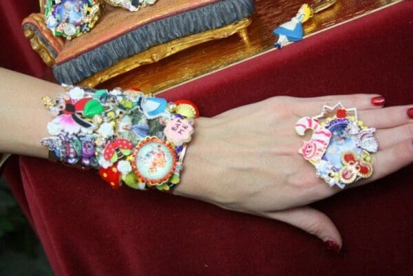 SOLD! 3682 Set Of Tall Alice In Wonderland Cuff+ Earrings - Image 5
