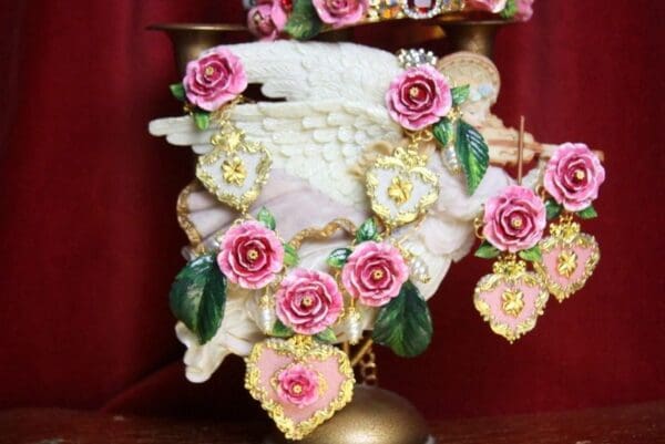 SOLD! 3696 Set Of Hand Painted Roses Pink Pearl Necklace+ Earrings - Image 2