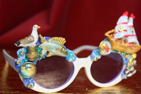 SOLD! 3711 Nautical Hand Painted Fish Sea-gal Embellished Sunglasses - Image 9