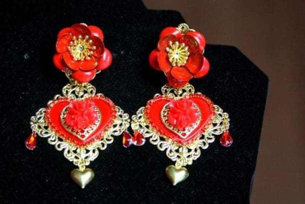 SOLD! 3712 Baroque Red Heart Rose Crystal Earrings Studs - Image 8