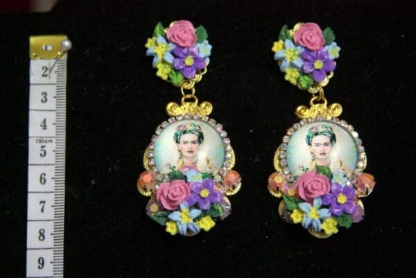 SOLD! 3716 Frida Kahlo Cameo Hand Painted Flower Studs Earrings - Image 7