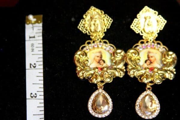 SOLD! 3740 Madonna Virgin Mary Gold Earrings Studs - Image 7
