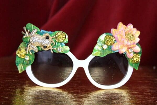 SOLD! 3773 Art Nouveau Embellished Pearl Enamel Crystal Frog Unusual Sunglasses - Image 2