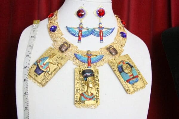 SOLD! 3780 Set Of Hand Painted 3D Effect Statement Necklace+ Earrings - Image 4