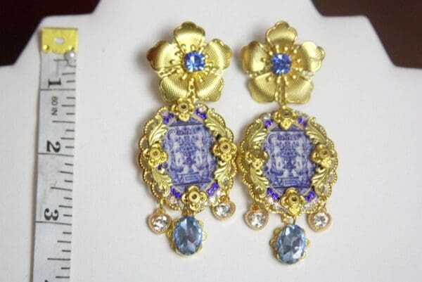 SOLD! 3852 Baroque Italian Tile Blue Vase Pattern Crystal Studs - Image 10