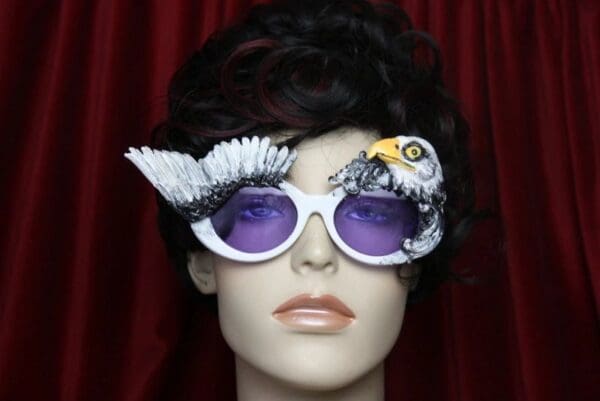 SOLD! 3858 Unusual Vivid Eagle Unisex Winged Fancy Sunglasses Shades Eye Wear UV 400 - Image 2