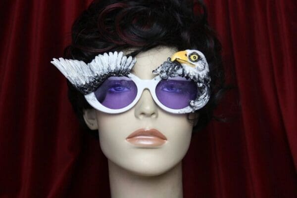 SOLD! 3858 Unusual Vivid Eagle Unisex Winged Fancy Sunglasses Shades Eye Wear UV 400 - Image 6