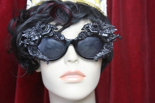 SOLD! 3915 Baroque Black Faced Cherubs Angels Embellished Sunglasses - Image 4
