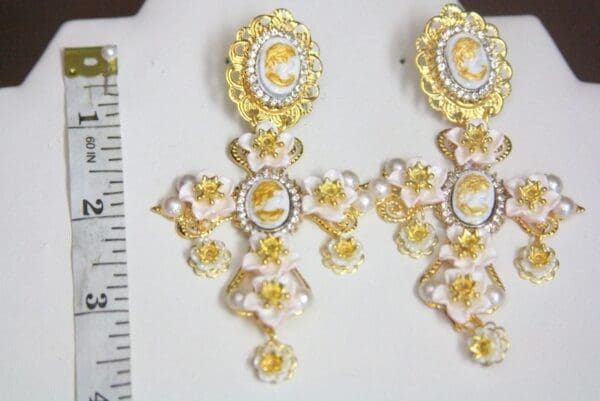 SOLD! 3932 Baroque Runway Lemon Flower Cameo Crystal Pearl Studs Earrings - Image 6