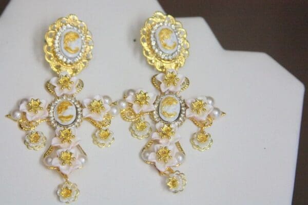 SOLD! 3932 Baroque Runway Lemon Flower Cameo Crystal Pearl Studs Earrings - Image 7