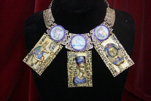 SOLD! 3947 Set Of Egyptian Revival Paraoh Hand Painted 3D Effect Statement Necklace+ Earrings - Image 10