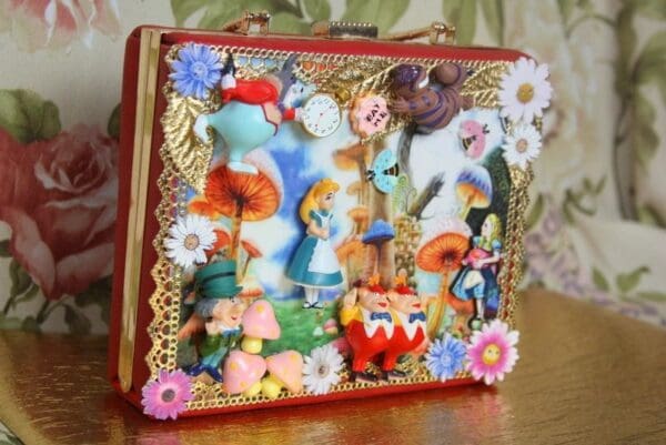 SOLD! 3980 Alice In Wonderland 3D Effect Embellished Handbag Purse - Image 5