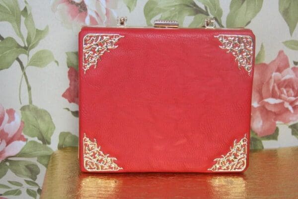 SOLD! 3980 Alice In Wonderland 3D Effect Embellished Handbag Purse - Image 6