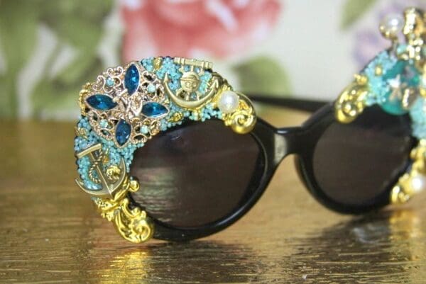 SOLD! 3999 Mermaid Nautical Unusual Embellished Sunglasses - Image 8