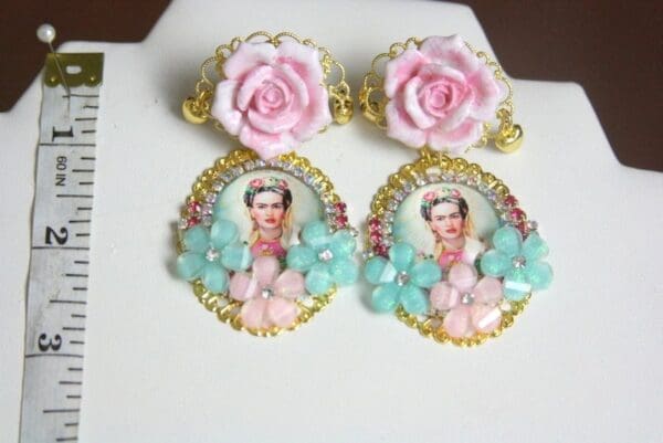 SOLD! 4000 Frida Kahlo Cameo Hand Painted Flower Studs Earrings - Image 6