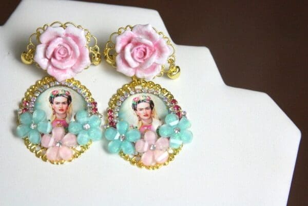 SOLD! 4000 Frida Kahlo Cameo Hand Painted Flower Studs Earrings - Image 7