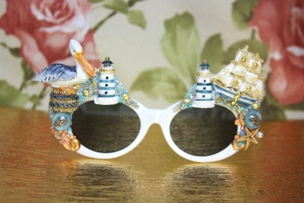 SOLD! 4009 Nautical Hand Painted Ship Embellished Sunglasses - Image 7