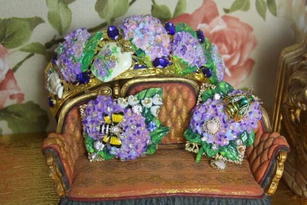 SOLD! 4011 Barrette Baroque Hydrangea Hand Painted Enamel Bee Crystal - Image 3