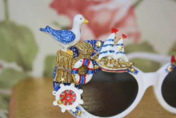 SOLD! 4024 Nautical Hand Painted Ship Seagull Embellished Sunglasses - Image 9