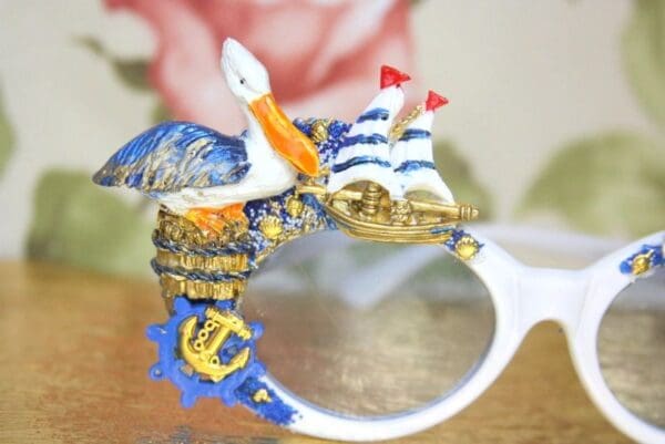 SOLD! 4025 Nautical Hand Painted Ship Pelican Embellished Sunglasses - Image 8