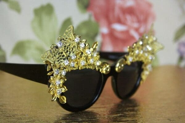 SOLD! 4044 Baroque Gold Butterfly Rhinestones Flowers Embellished Sunglasses - Image 8