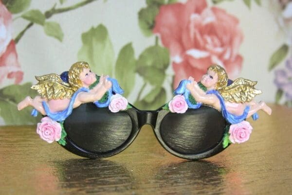 SOLD! 4047 Baroque Faced Cherubs Angels Hand Painted Embellished Sunglasses - Image 6