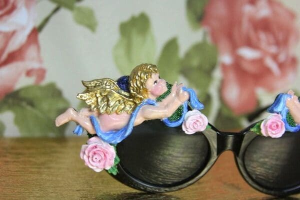 SOLD! 4047 Baroque Faced Cherubs Angels Hand Painted Embellished Sunglasses - Image 7