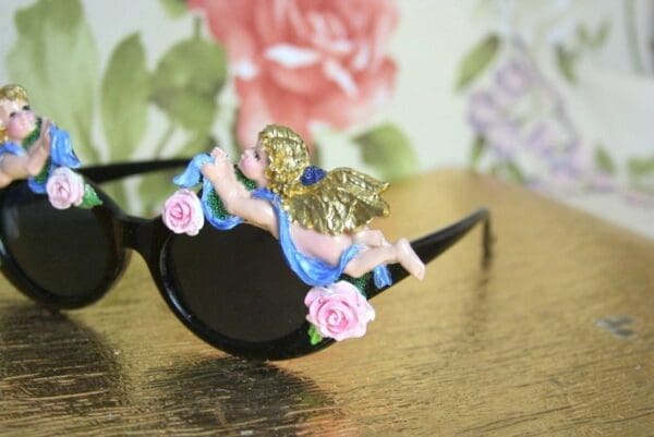 SOLD! 4047 Baroque Faced Cherubs Angels Hand Painted Embellished Sunglasses - Image 8