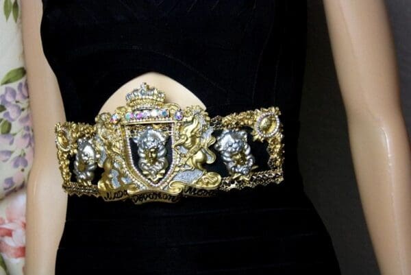 SOLD! 4052 Baroque Medieval Medusa Heraldic Wide Waist Belt - Image 5