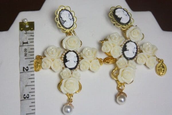 SOLD! 4105 Baroque Milky Roses Cameo Croses Earrings Studs - Image 7