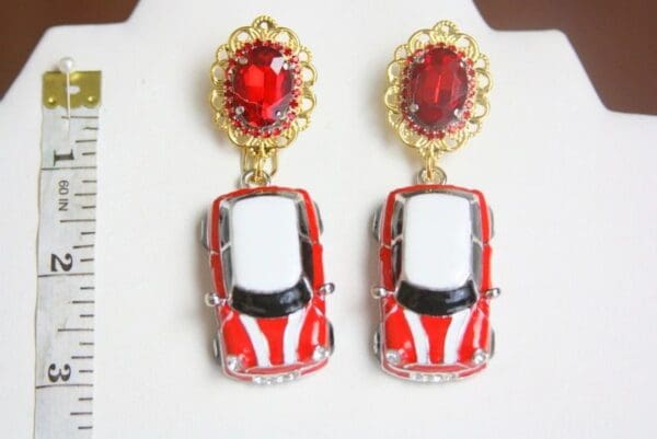 SOLD! 4143 Runway Baroque Car Crystal Earrings Studs - Image 7