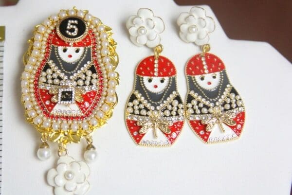 SOLD! 4144 Set Of Russian Matryoshka Enamel Coco Huge Unusual Pearl Brooch+ Earrings - Image 8