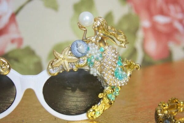 SOLD! 4148 Baroque Mermaid Nautical Coral reef Embellished Sunglasses - Image 9