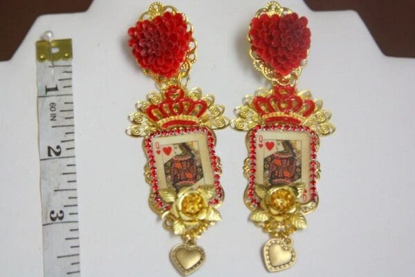SOLD! 4164 Runway Queen Of Hearts Crown Studs Earrings - Image 7