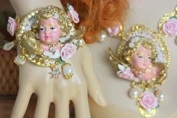 SOLD! 4174 Zibellini Total Baroque Chubby Hand Painted Cherub Angel Roses Bracelet - Image 3