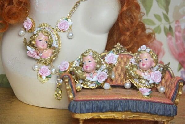 SOLD! 4174 Zibellini Total Baroque Chubby Hand Painted Cherub Angel Roses Bracelet - Image 2