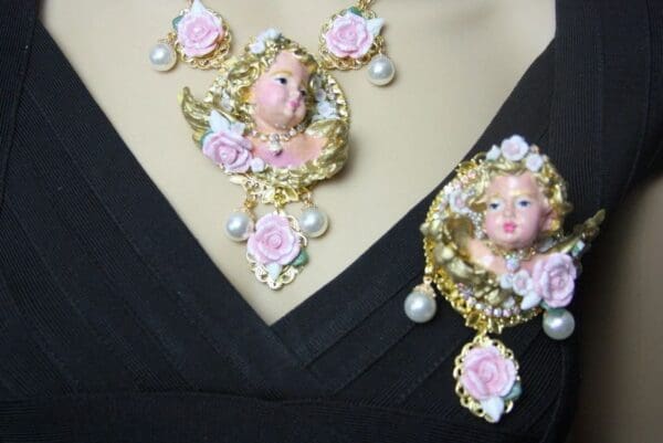 SOLD! 4175 Total Baroque Hand Painted Chubby Cherub Angel Roses Huge Brooch - Image 5