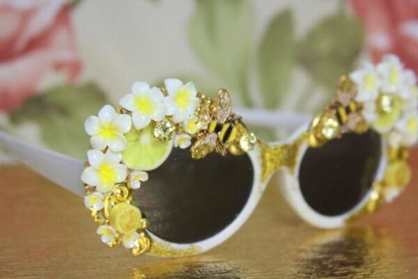 SOLD! 4160 Baroque Lemon Fruit Gold Dust Enamel Bees Embellished Sunglasses - Image 6